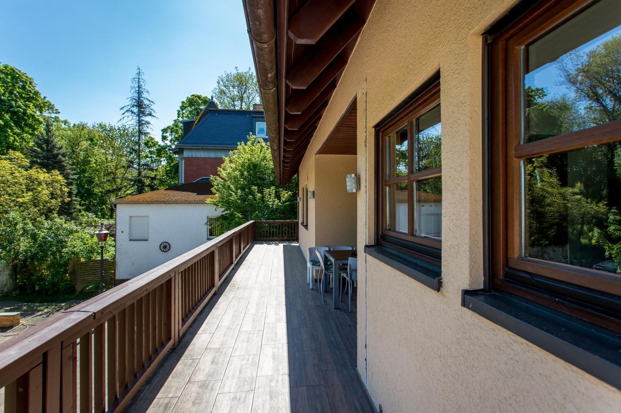 Ferienwohnung Mit 123Qm Fuer 8 Personen Mit Sehr Grossem Garten, Einfache Innen-Ausstattung Leipzig Exterior photo